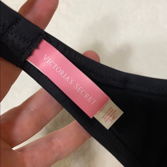 Victoria’s Secret strapless bikini top - Picture 2 of 3